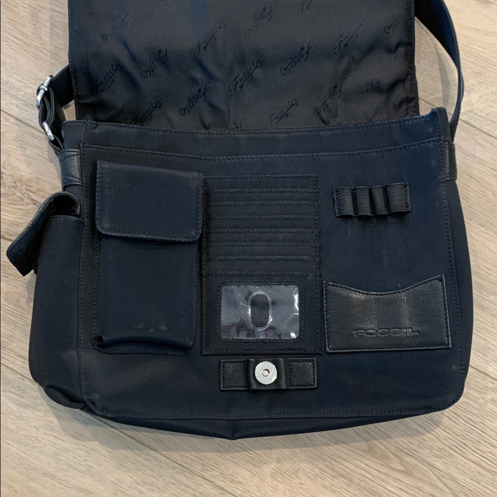 VINTAGE FOSSIL Crossbody Messenger  Black Leather & Polyester Adjustable Strap - Picture 4 of 13